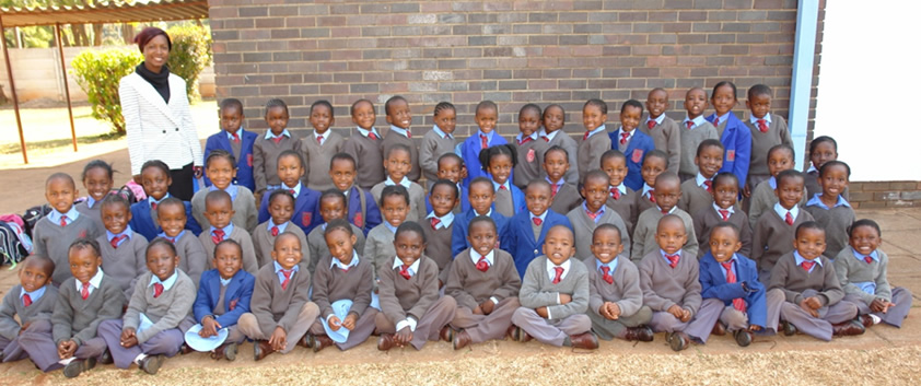 Above: Ms Kindon and Grade ECD B2